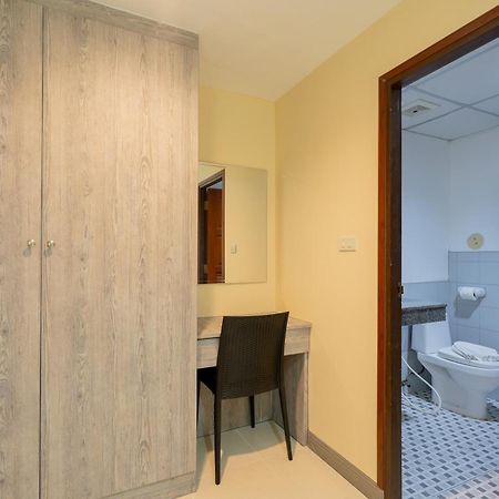 Square One Hotel Patong Екстер'єр фото